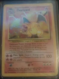 Pokemon TCG Charizard Base Set 4/102 Holo Unlimited Holo Rare - Image 2