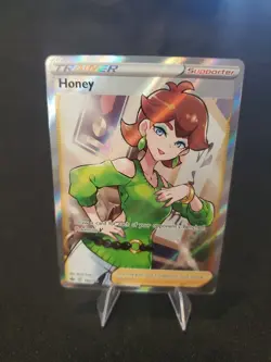 Honey 192/198 Pokemon Sword & Shield Chilling Reign Pokemon TCG NM - Image 1