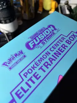 Sword & Shield Fusion Strike Pokemon Center Elite Trainer Box - Image 4
