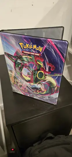 9 Pocket Binder EVOLVING SKIES Sword & Shield Ultra Pro 2021 - Image 1