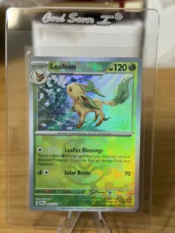 Pokemon SV Prismatic Evolutions Leafeon 005/131 Master Ball Reverse Holo - Image 1
