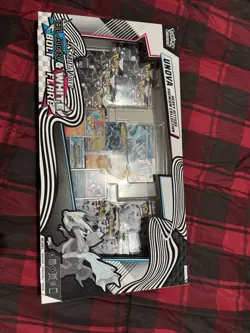Pokemon TCG Pokemon Unova Heavy Hitters Premium Collection - Costco Exclusive - Image 3