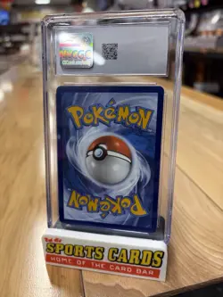 Lugia V 186/195 Ultra Rare Holo Silver Tempest Pokemon CGC 10 Gem Mint - Image 2