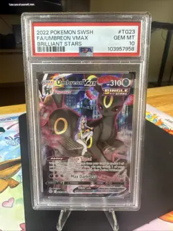 2022 POKEMON SWORD & SHIELD BRILLIANT STARS #TG23 FULL ART/UMBREON VMAX PSA 10 - Image 2
