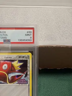 Pokemon TCG: Magikarp (Delta Species) #69/110 Holon Phantoms Reverse Holo, PSA 9 - Image 3