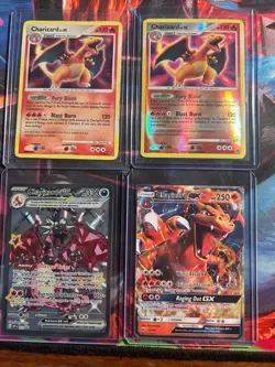 Lot of 4 Pokemon Charizard cards NM-HP - Image 1