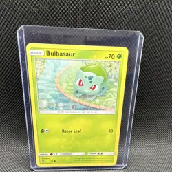 Pokemon Bulbasaur 1/73 Shining Legends Reg Basic 70 HP Razor Leaf Card - Image 1