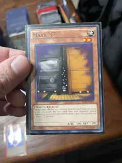 Yu-Gi-Oh Maxx "C" SR03-EN020 Common Card in Lightly Played Condition - Image 1