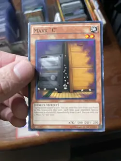 Yu-Gi-Oh Maxx "C" SR03-EN020 Common Card in Lightly Played Condition - Image 2