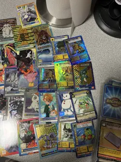 Huge Digimon Vintage card lot — Rares, golds, holos, commons etc.. 200+ cards - Image 4
