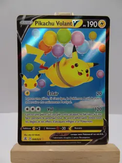 Carte Pokemon " Pikachu Volant V " 006/025 - Celebrations 25 Ans - EB7.5 - FR - Image 1