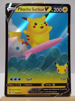 Carte Pokemon " Pikachu Surfeur V " 008/025 - Celebrations 25 Ans - EB7.5 - FR - Image 3