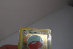 Pokemon Jungle (Unlimited) Holographic Card: Electrode (2/64) - Damaged - Image 2