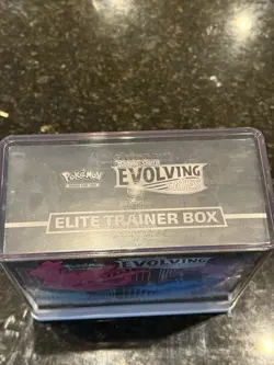 Pokemon TCG evolving Skies Elite Trainer Box - Image 3