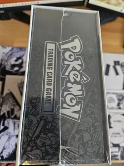 Pokemon TCG: Celebrations Ultra-Premium Collection Box (2021) 820650829147 - Image 4