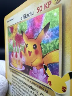 Birthday Pikachu WP24 Holo Promo Pokemon TCG Celebrations CEL 2021 NM Deutsch - Image 4