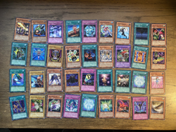 Yu-Gi-Oh TCG 1996 Trading Card Bundle 273 Cards. mixed condition, several holos - Image 1
