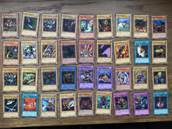 Yu-Gi-Oh TCG 1996 Trading Card Bundle 273 Cards. mixed condition, several holos - Image 3