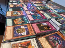 Yu-Gi-Oh! 200 Card Lot of Commons and Holos (170 Commons and 30 Holos) - Image 2