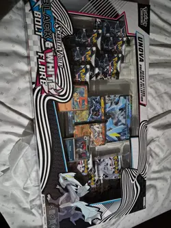 Pokemon TCG: Pokemon Unova Heavy Hitters Premium Collection (Costco Exclusive) - Image 1