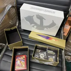 Pokemon TCG Sword & Shield Ultra Premium Collection Charizard 6+ *MISSING PIECES 820650851117 - Image 2