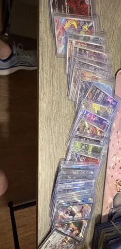 Huge 200 plus card Pokemon English and Japanese lot, see pictures - Image 3
