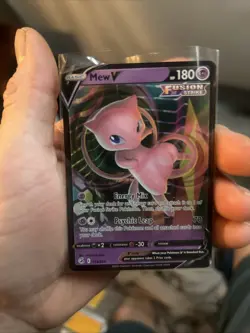 Pokemon Mew v Ultra Rare TCG Card Fusion Strike 113/264 Near Mint Condition - Image 1