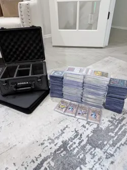 Pokemon TCG Mixed Lot - 2000+ Holo/Foil Cards PSA/CGC/TAG Charizard Mewtwo Lugia - Image 5