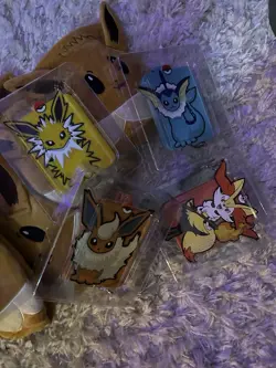 Pokemon LOT Eevolutions Eevee/Sleeves/Figures/Pin/Pouch BOX - Image 3