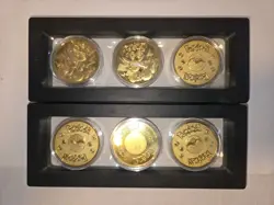 6 24k Gold Plates Pokemon Coins With Display Charizard, Pikachu, Squirtle - Image 3
