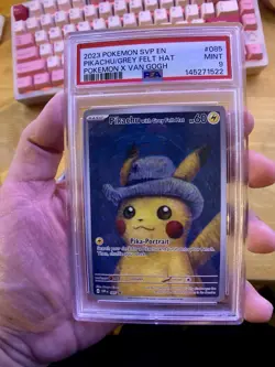 Pikachu with Grey Felt Hat 085 Sv: Scarlet & Violet Promo Cards Regular - Image 1