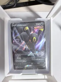 Pokemon TCG Umbreon V Single Strike SWSH07 094/203 Ultra Rare Holo 200 HP Card - Image 1