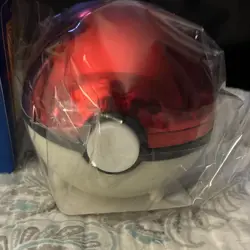 Pokemon Limited Edition 23K Gold-Plated Charizard Trading Card w/ Poke Ball Case - Image 3