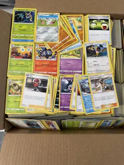 25lbs Pokemon Bulk Card Lot! SWSH And Older No Energy Common Uncommon - Image 1