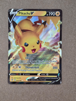Pikachu V 043/185 Full Art Pokemon SWSH04: Vivid Voltage - Image 1
