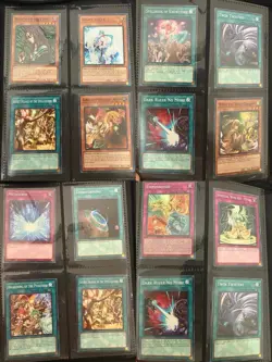 Yugioh! Bulk Card Lot - 200 total cards - Binder Included - 1996/2020/Speed Duel - Image 3