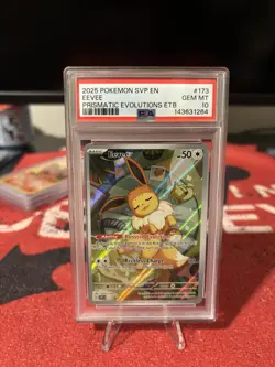 2025 POKEMON BLACK STAR PROMO SVP EN #173 EEVEE PRISMATIC EVOLUTIONS ETB PSA 10 - Image 3