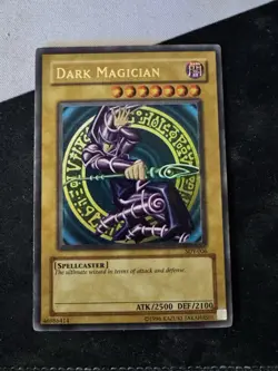 Yu-Gi-Oh! TCG Dark Magician Yugi SDY-006 Unlimited Ultra Rare Card - Image 1