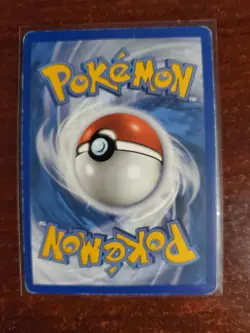 Pokemon TCG Pikachu VMAX Vivid Voltage 044/185 Regular Ultra Rare - Image 2