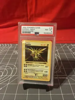 Vintage 1999 Pokemon Shadowless Zapdos Holo 16/102 Card PSA 8 - Image 1