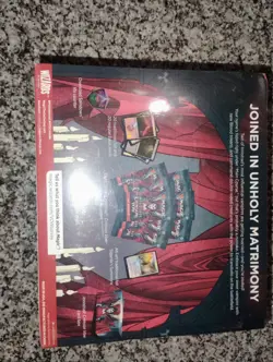 Magic: The Gathering Innistrad: Crimson Vow Bundle Box, 8 set booster packs 630509993864 - Image 2