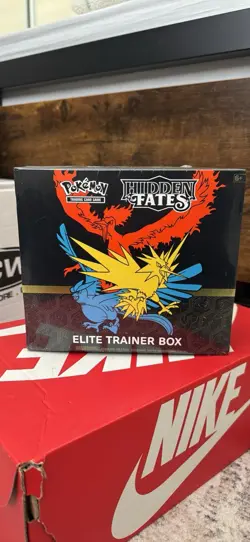 Pokemon Hidden Fates Elite Trainer Box ETB Sealed 820650804731 - Image 1