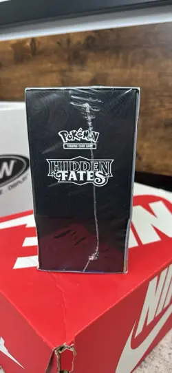 Pokemon Hidden Fates Elite Trainer Box ETB Sealed 820650804731 - Image 4