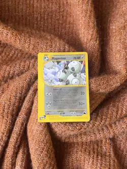 2003 Pokemon Skyridge - Non-Holo Rare Magneton 20/144 E-Reader (NM) - Image 1