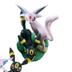 Pokemon TCG | Espeon and Umbreon Prismatic Figure Collection Figure & Lucario - Image 2