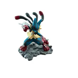 Pokemon TCG | Espeon and Umbreon Prismatic Figure Collection Figure & Lucario - Image 3