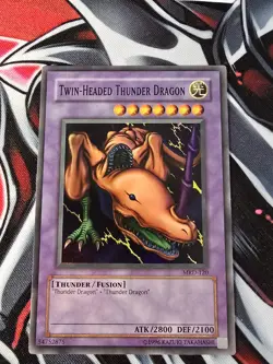 YUGIOH TWIN-HEADED THUNDER DRAGON MRD-120 SUPER UNLIMITED HP 1996 - Image 1