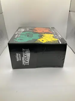 Pokemon TCG Sword & Shield Evolving Skies Elite Trainer Box SEALED - Image 5