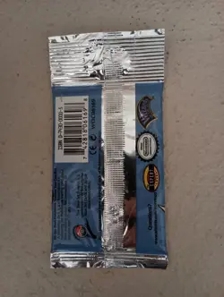 POKEMON BASE SET 2 BOOSTER PACK Raichu FACTORY SEALED LONG CRIMP WOTC 2000 21g - Image 4