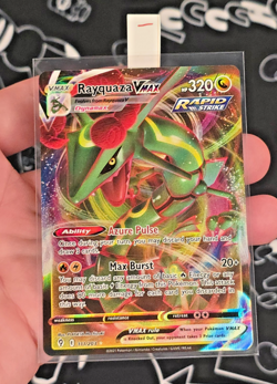 Rayquaza VMAX 111/203 Pokemon Sword & Shield: Evolving Skies Holo - NM - Image 1
